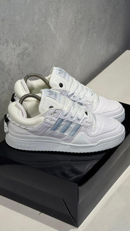 ADIDAS BAD BUNNY BLANCO
