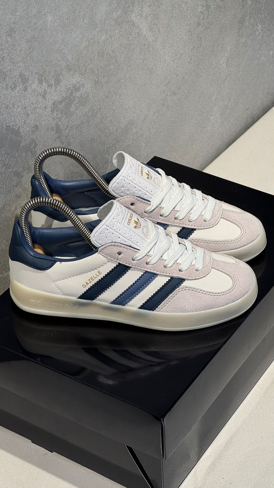 ADIDAS GAZELLE BLANCO AZUL