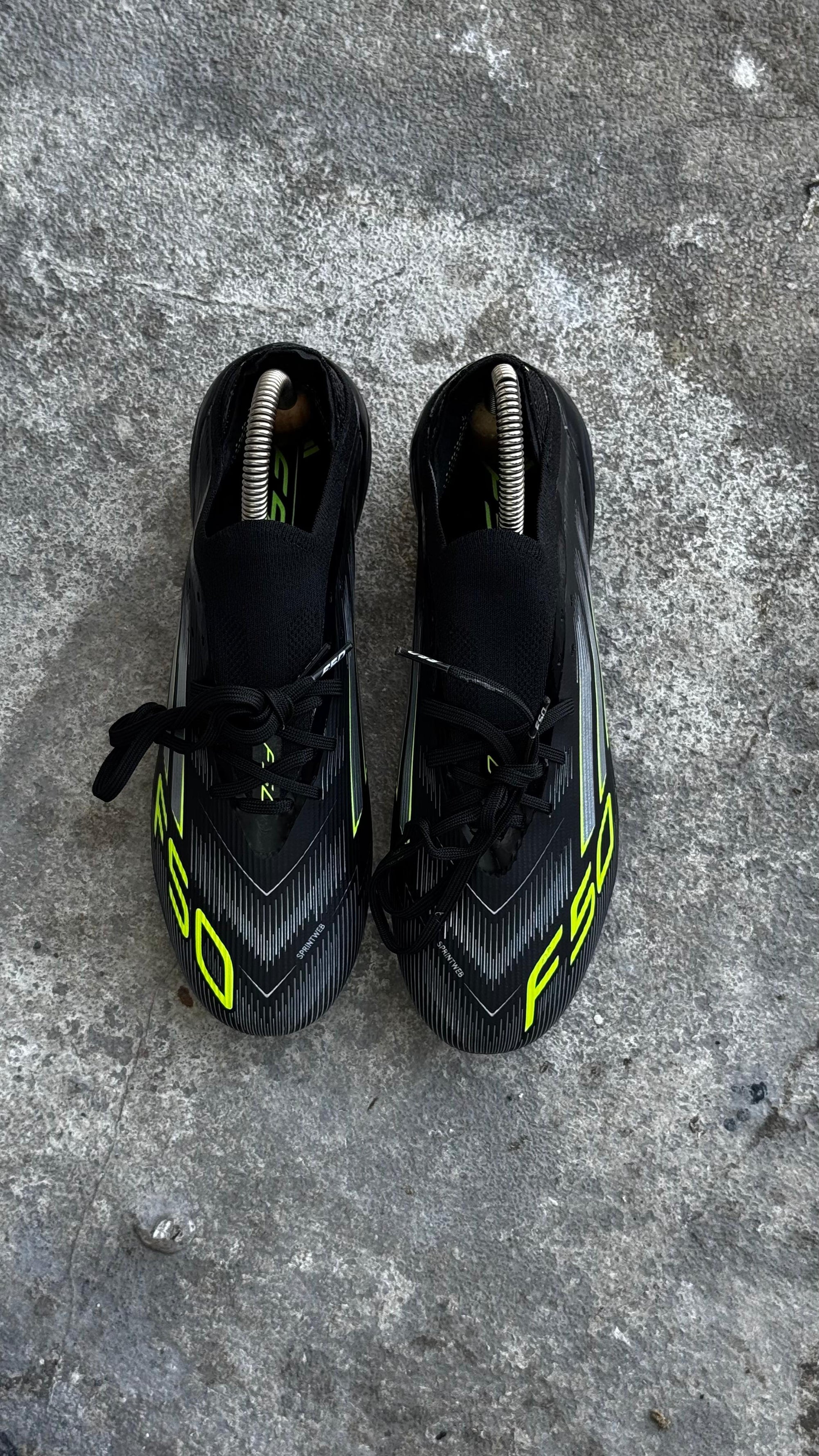 ADIDAS GUAYO F50 NEGRO VERDE