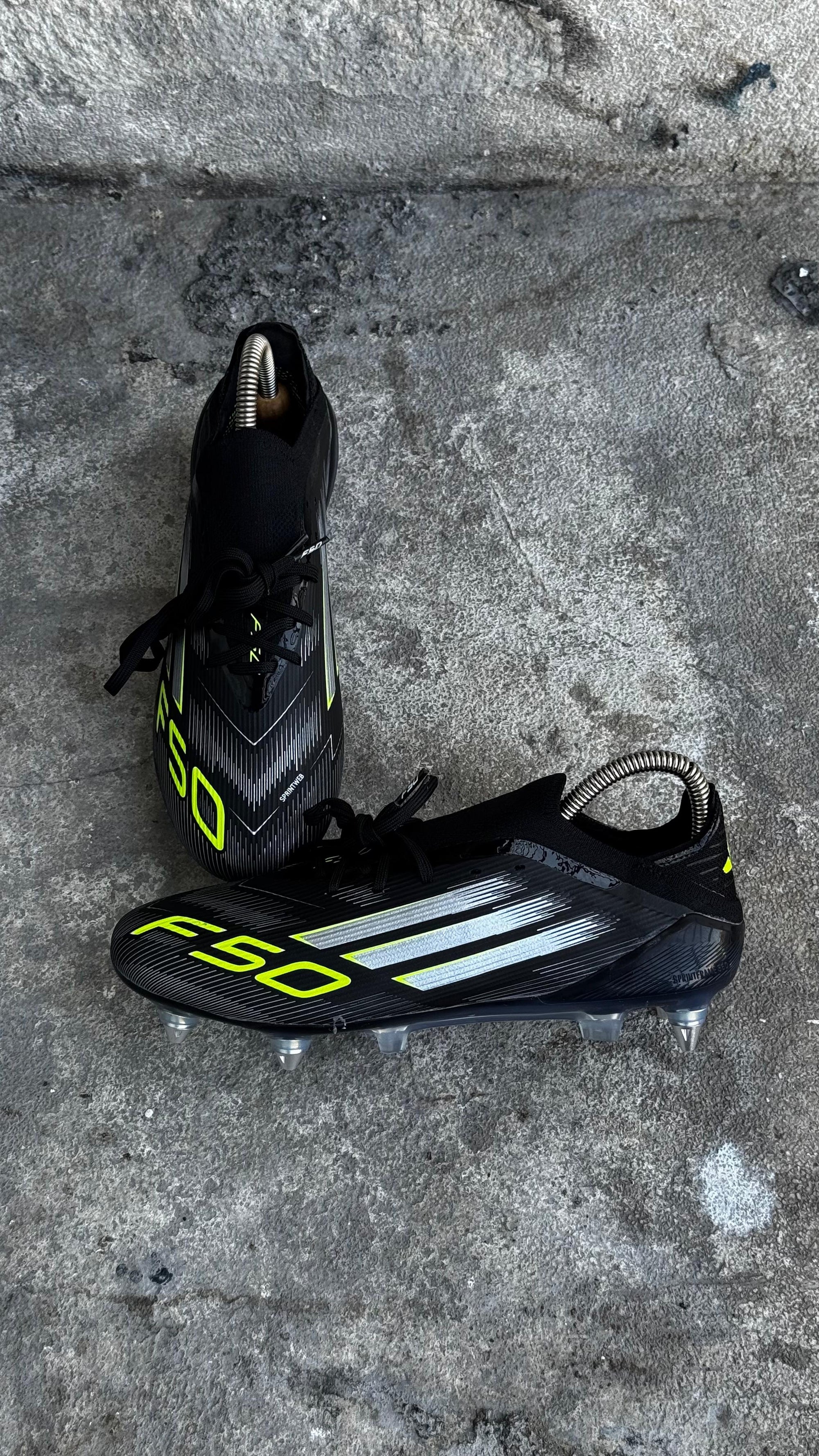 ADIDAS GUAYO F50 NEGRO VERDE