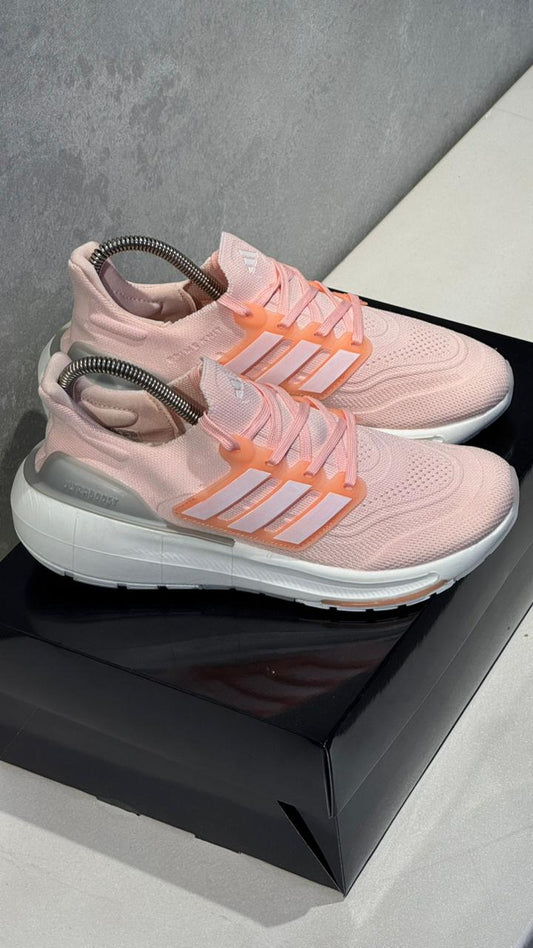 ADIDAS ULTRABOOST 21 ROSADO