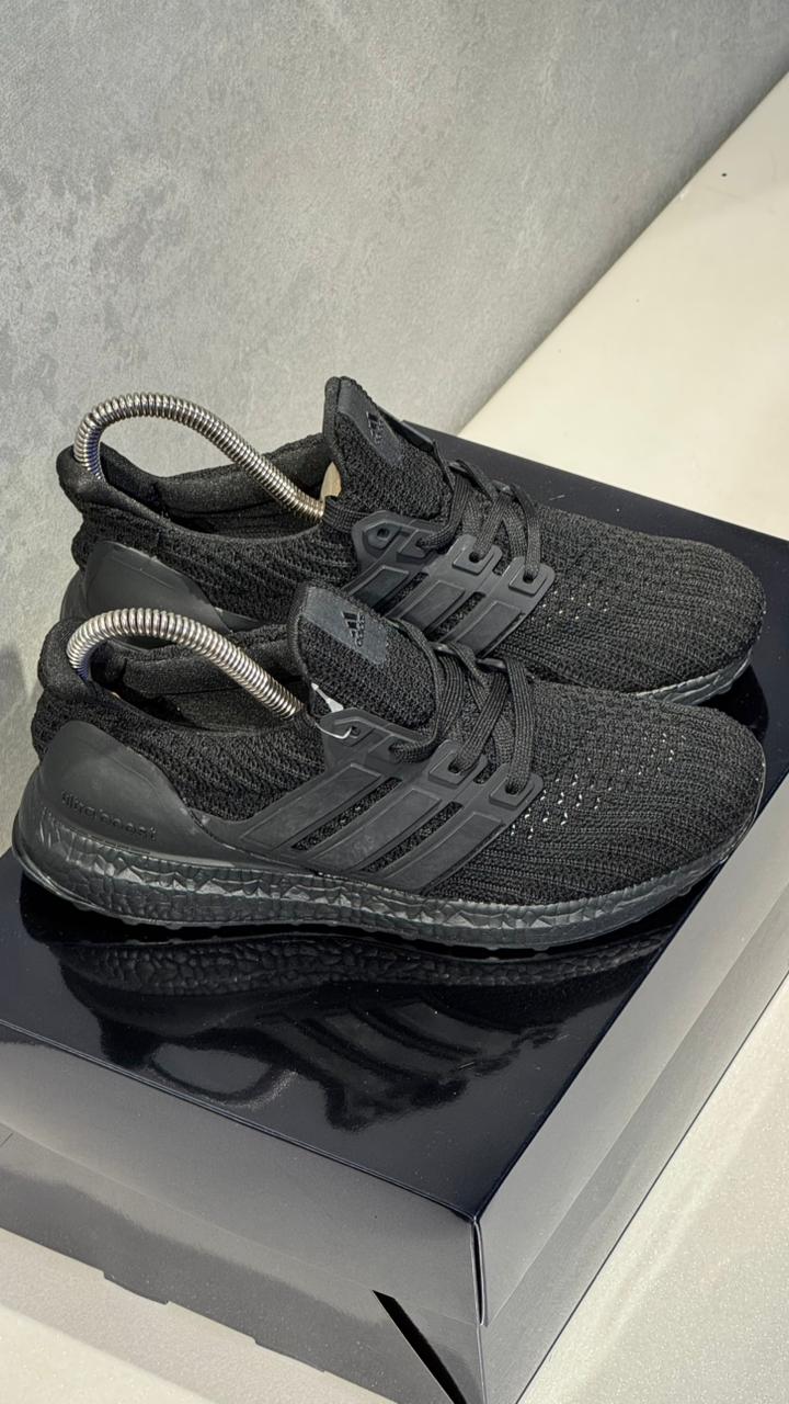 ADIDAS ULTRABOOST CLASICO NEGRO PROMO