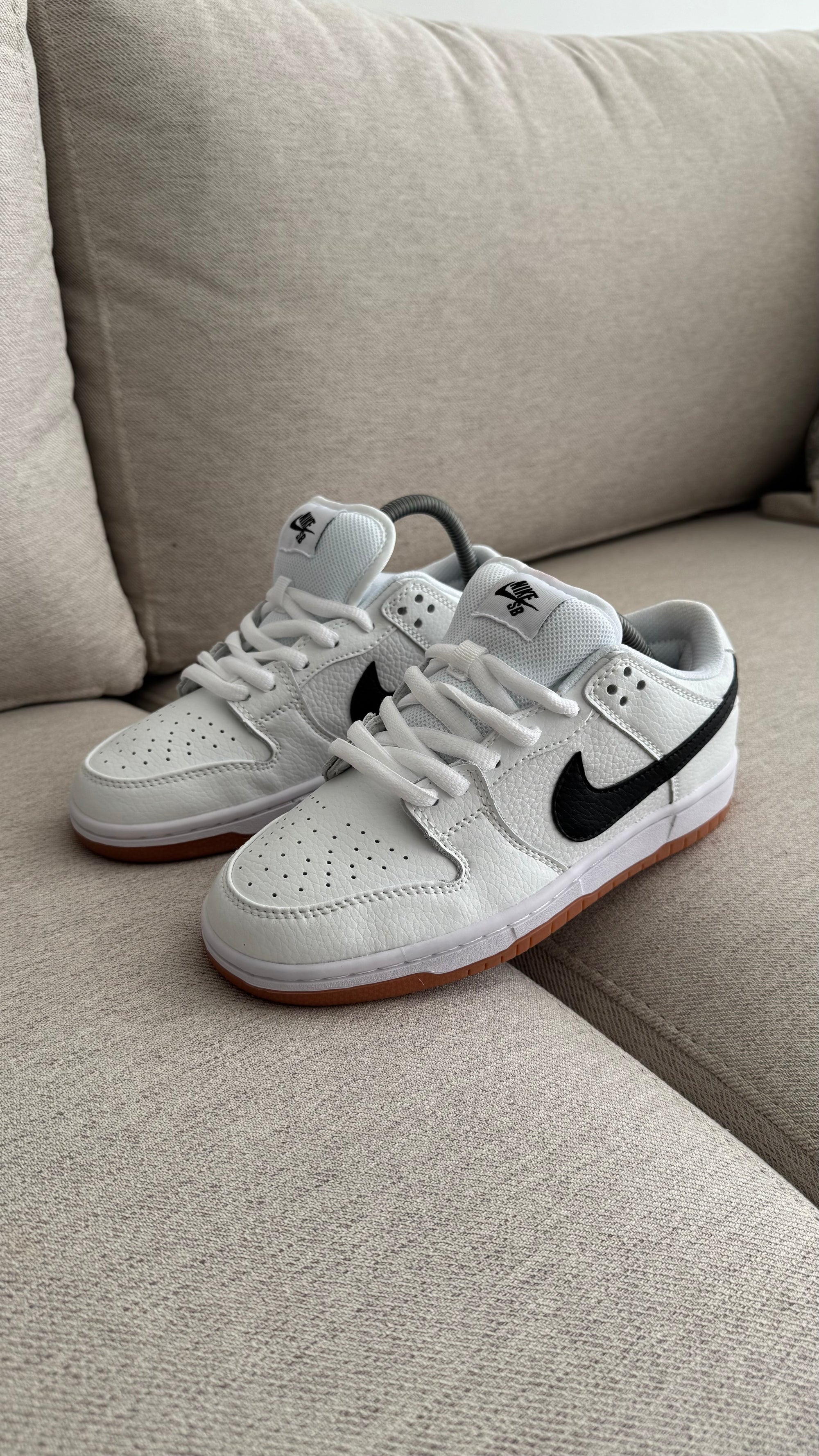 NIKE SB LEYENDA BLANCO NEGRO