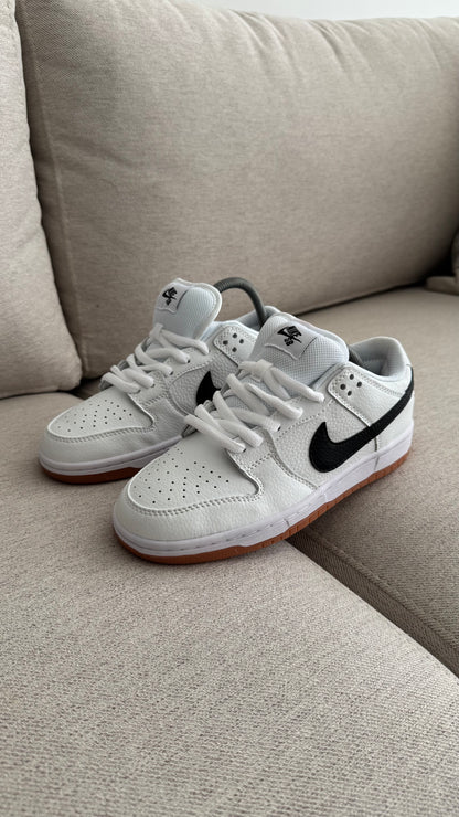 NIKE SB LEYENDA BLANCO NEGRO