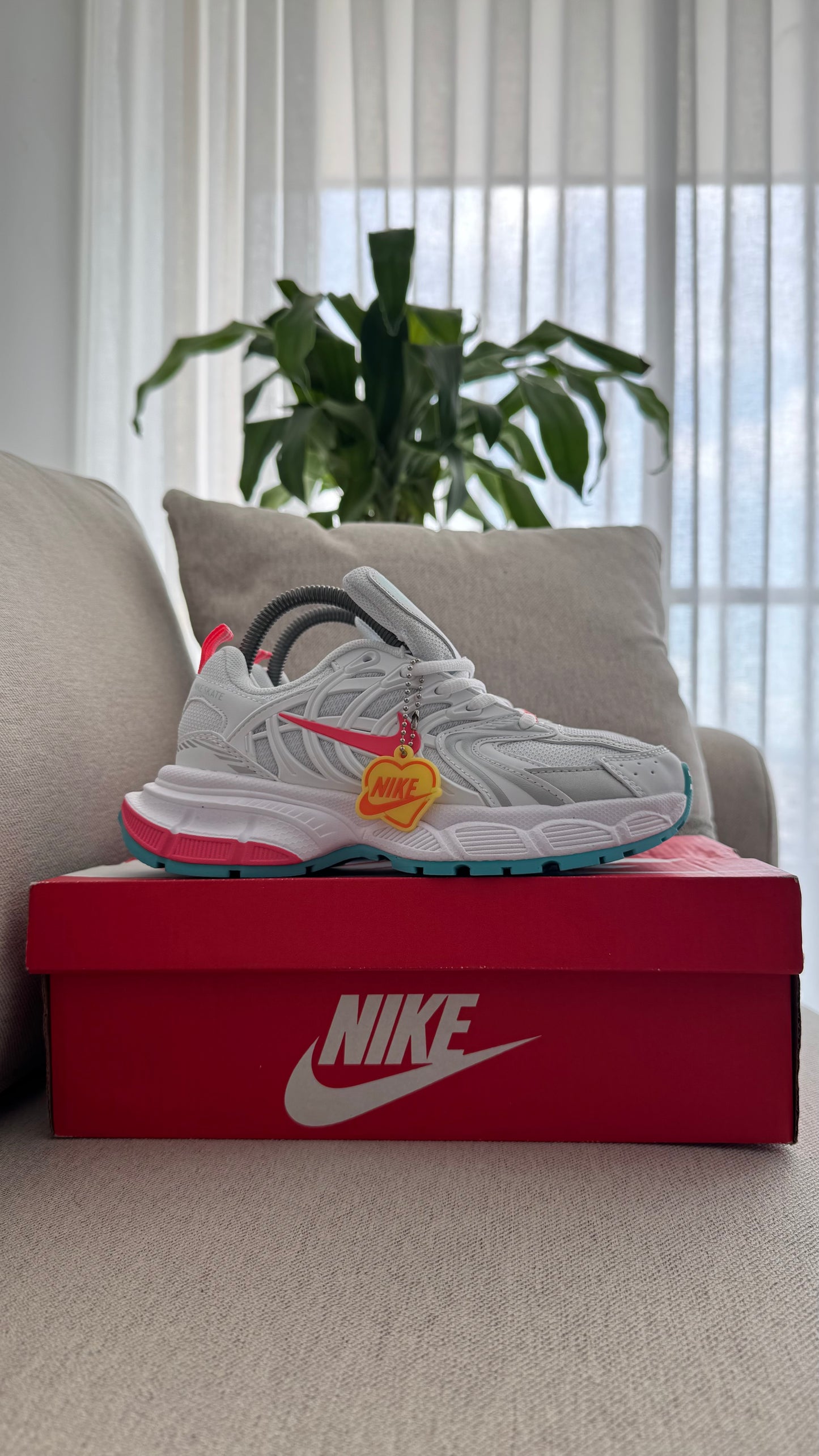 NIKE SKATE BLANCO ROSA