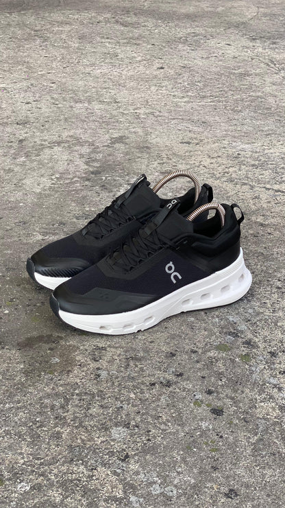 ON CLOUDTEC  NEGRO BLANCO