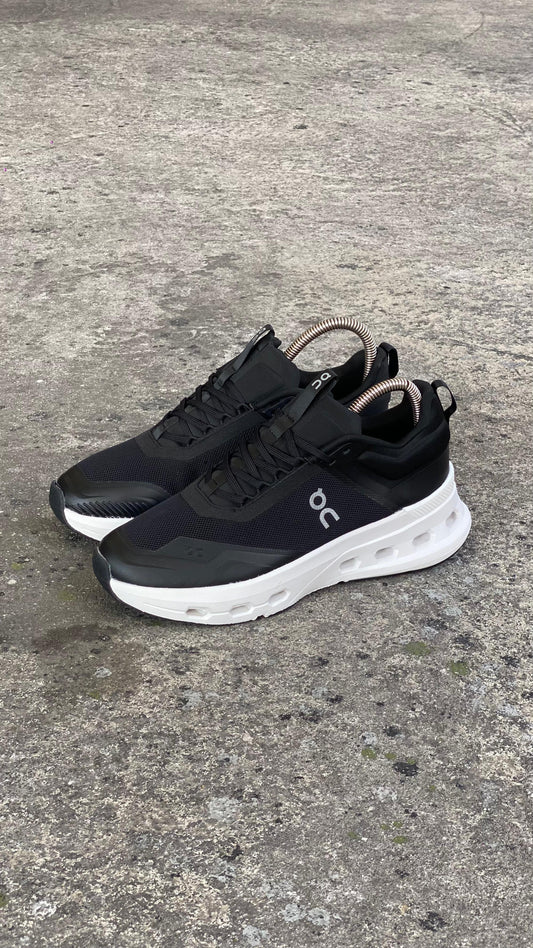 ON CLOUDTEC  NEGRO BLANCO