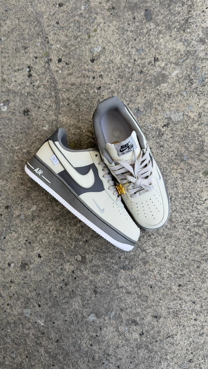 AF1 BLANCO GRIS