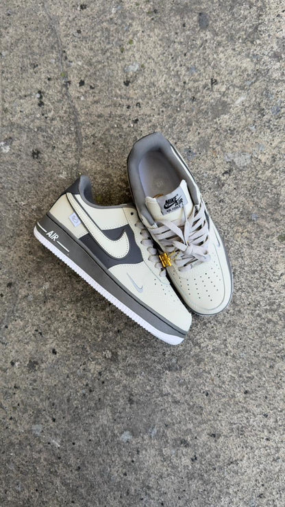 AF1 BLANCO GRIS