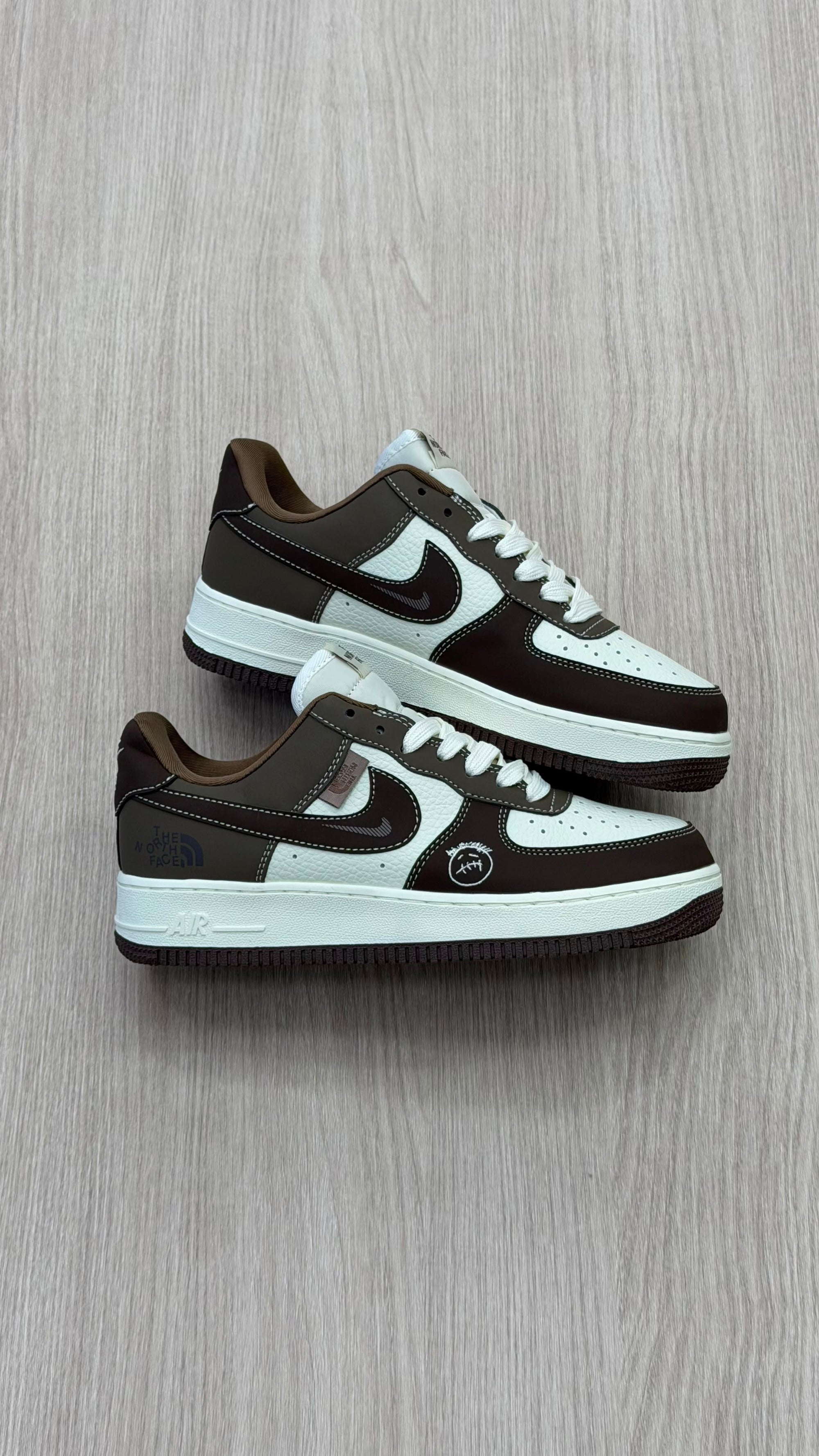 AF1 TRAVIS CAFE