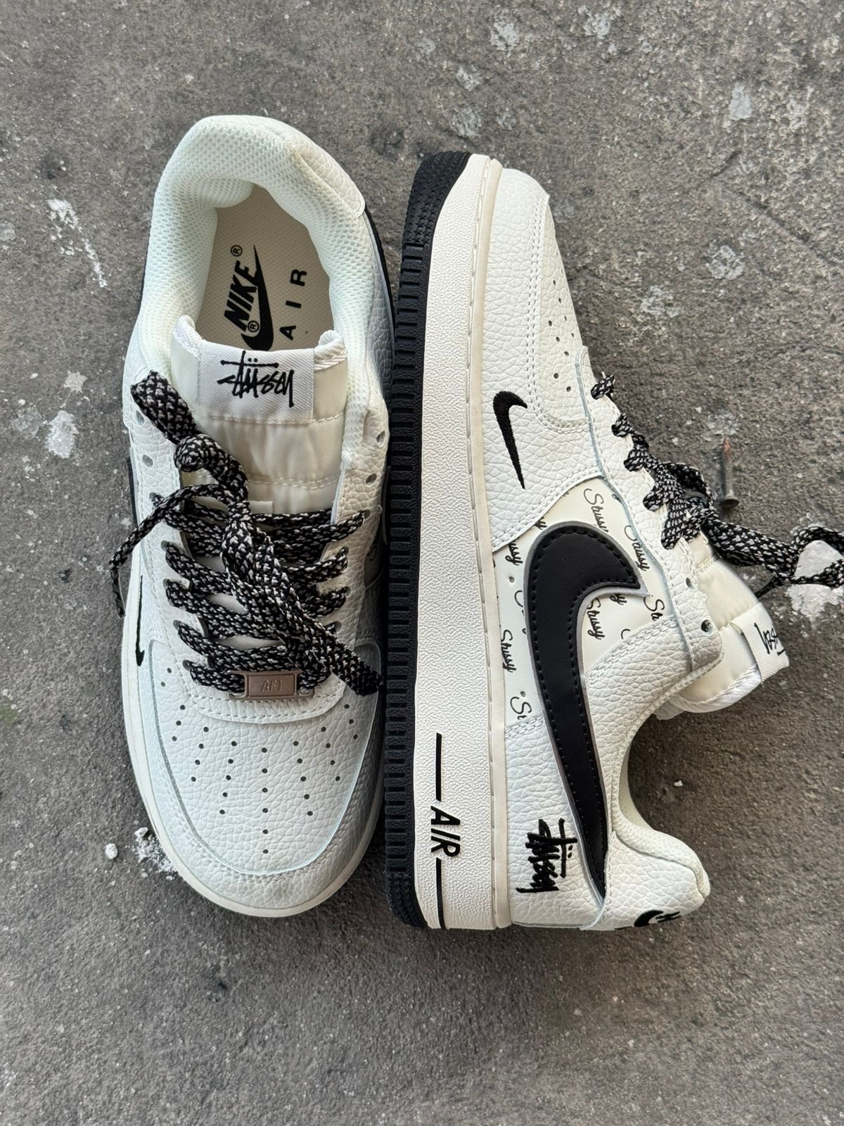 AF1 BEIGE NEGRO FULL