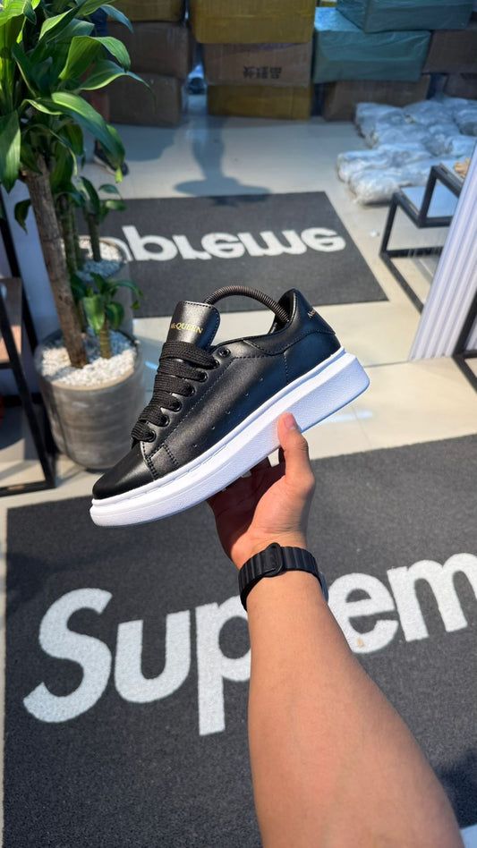 ALEXANDER MCQUEEN NEGRO