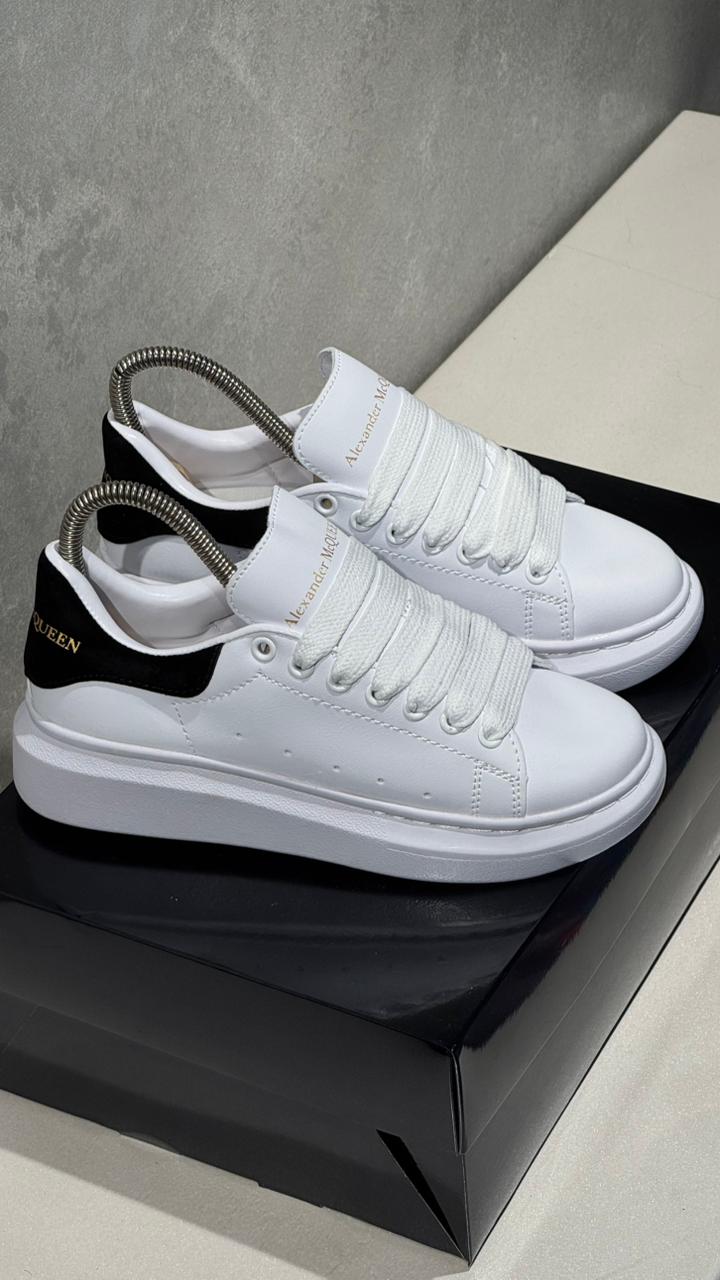 ALEXANDER MCQUEEN CLASICO BLANCO NEGRO