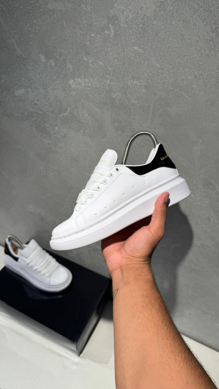 ALEXANDER MCQUEEN CLASICO BLANCO NEGRO