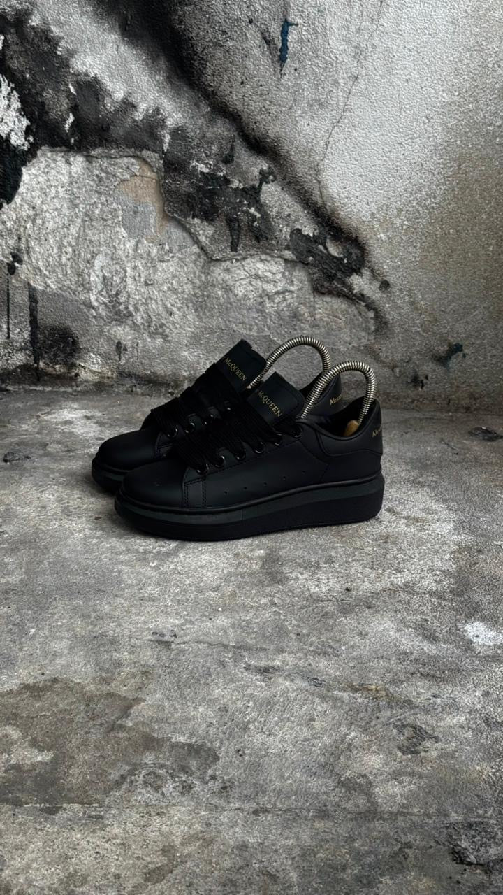 ALEXANDER MCQUEEN NEGRO