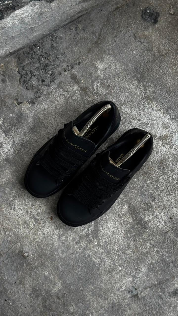 ALEXANDER MCQUEEN NEGRO