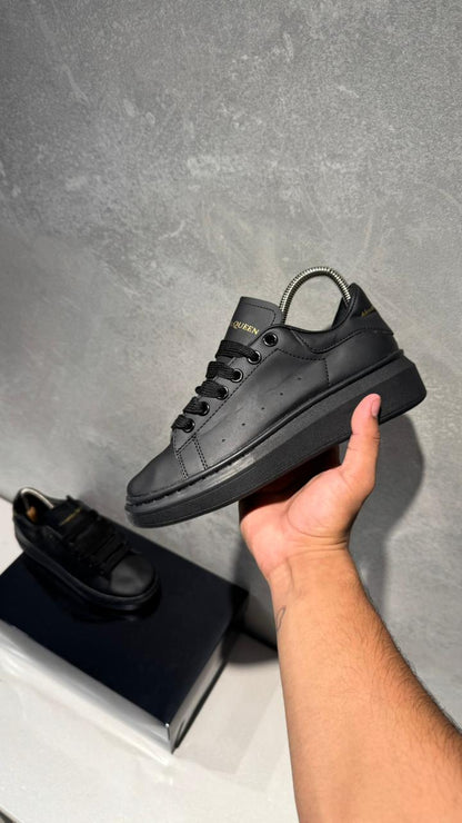 ALEXANDER MCQUEEN NEGRO
