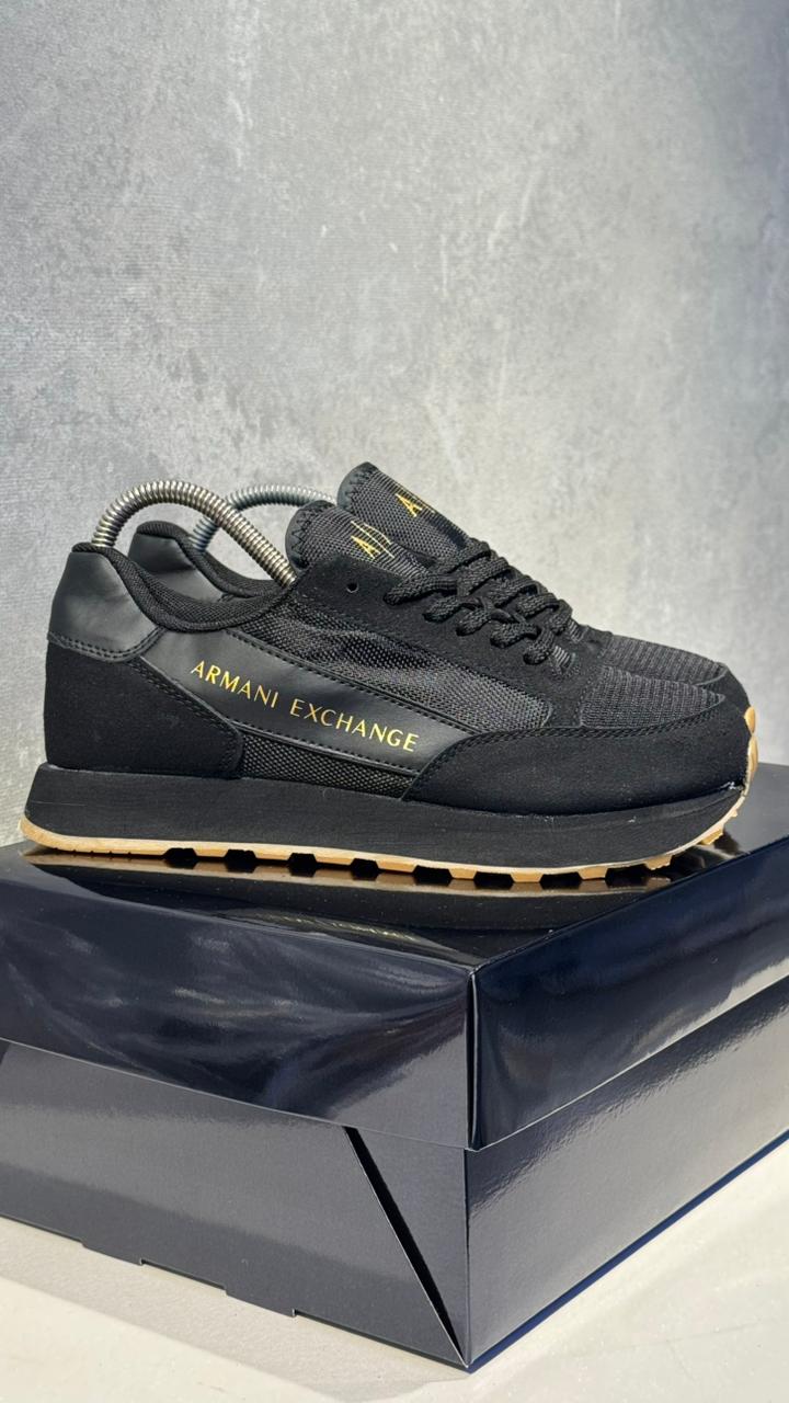 ARMANY LUXURY NEGRO CAFE