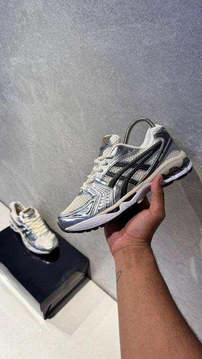 ASICS GRIS BEIGE