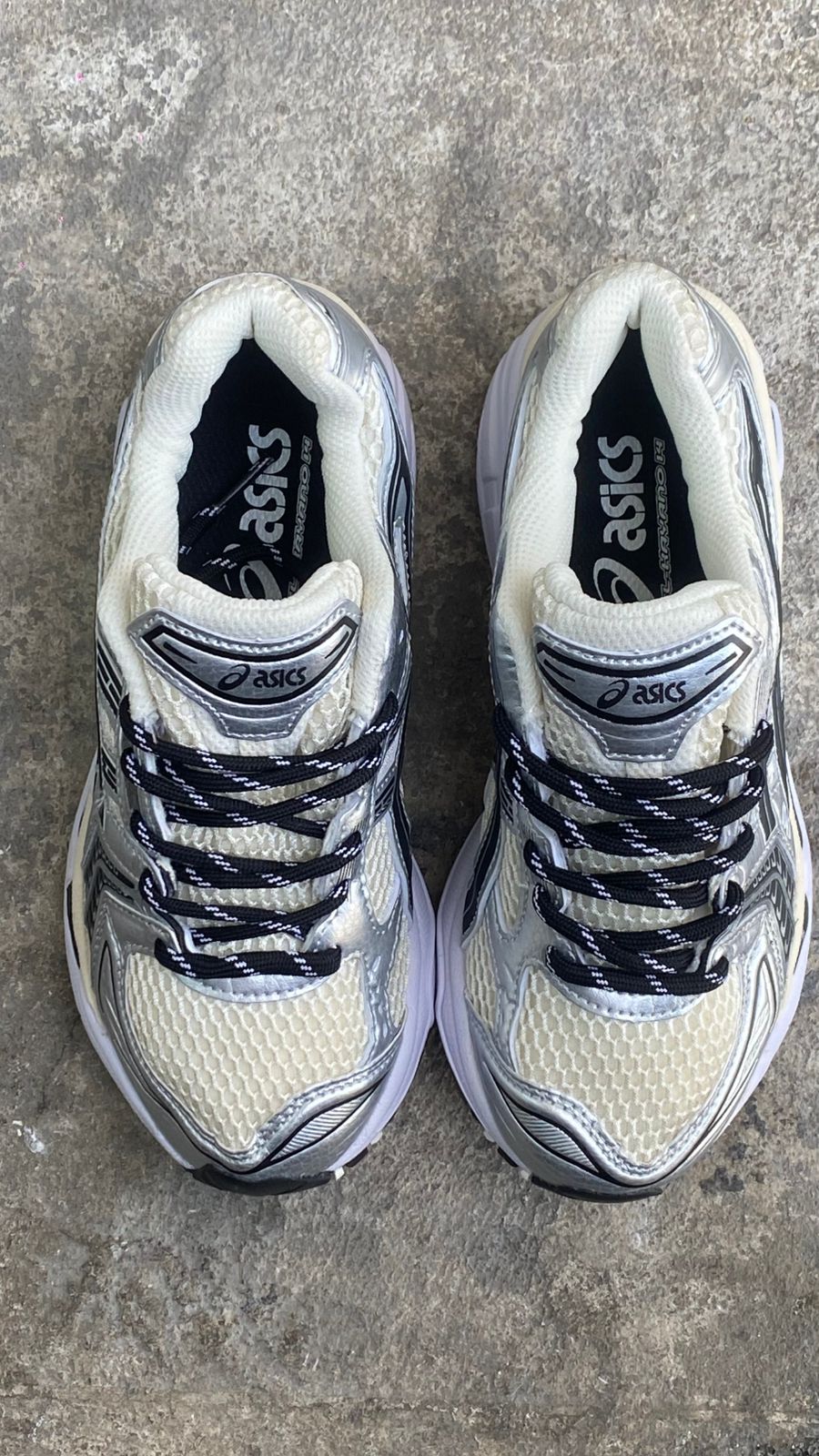 ASICS PLATEADO
