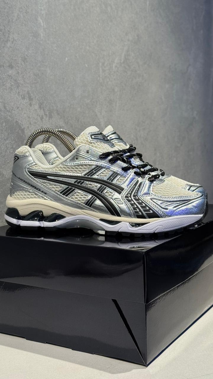 ASICS PLATEADO