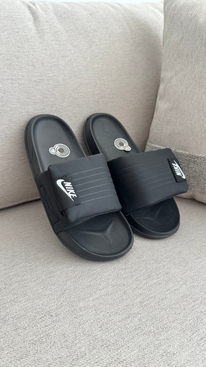NIKE PANTUFLA NEGRA