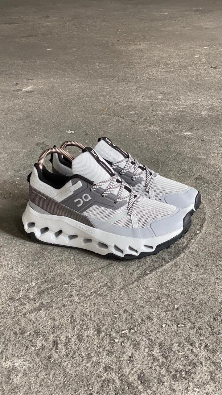 ON CLOUD Z BLANCO GRIS OSCURO