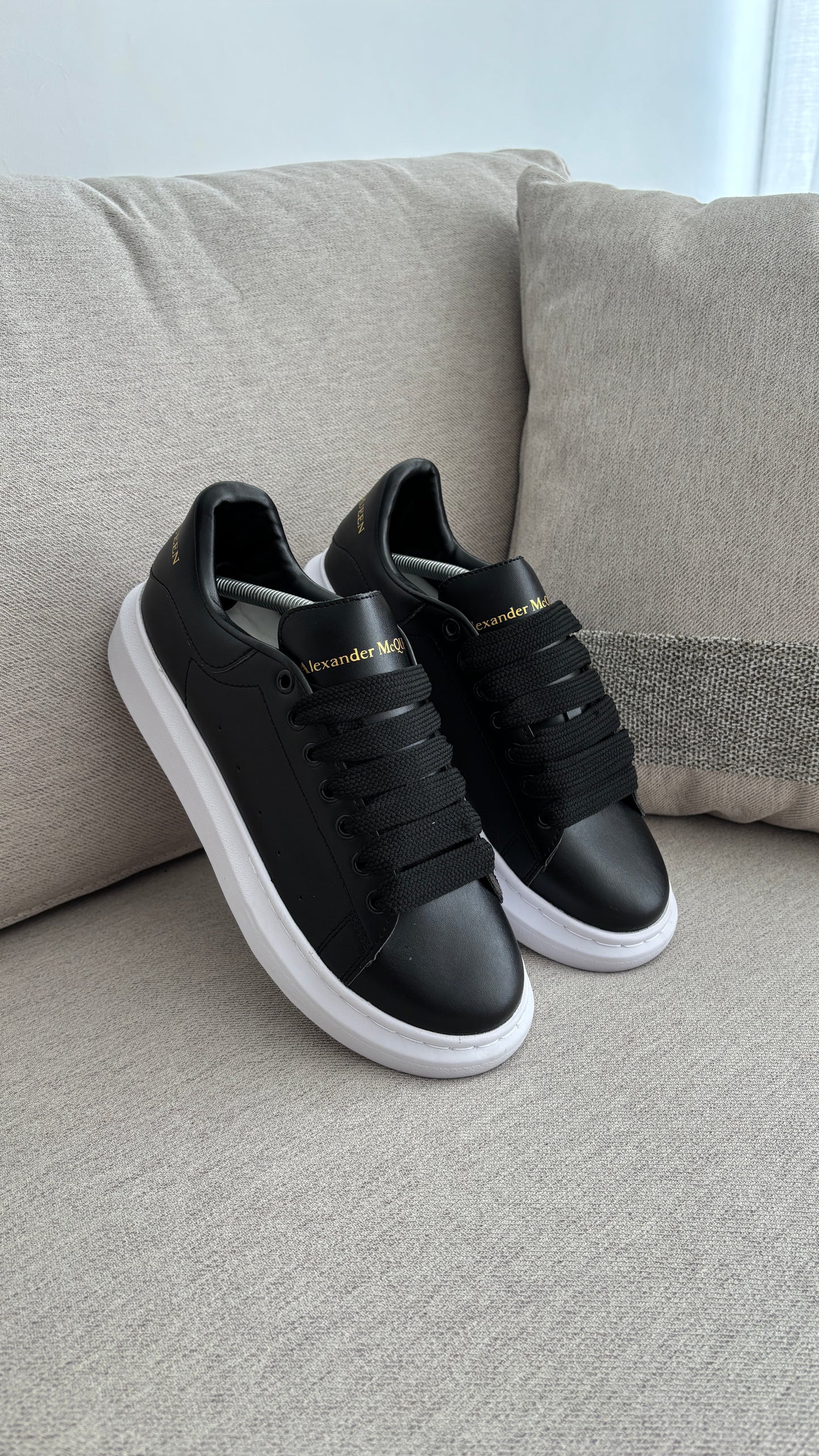 ALEXANDER MCQUEEN NEGRO BLANCO