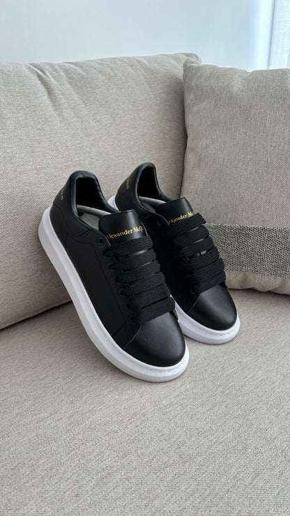 ALEXANDER MCQUEEN NEGRO BLANCO