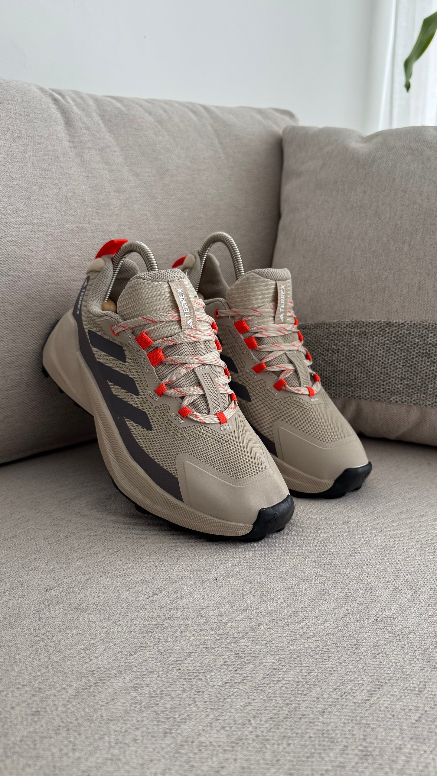 ADIDAS TERREX 2025 BEIGE NARANJA