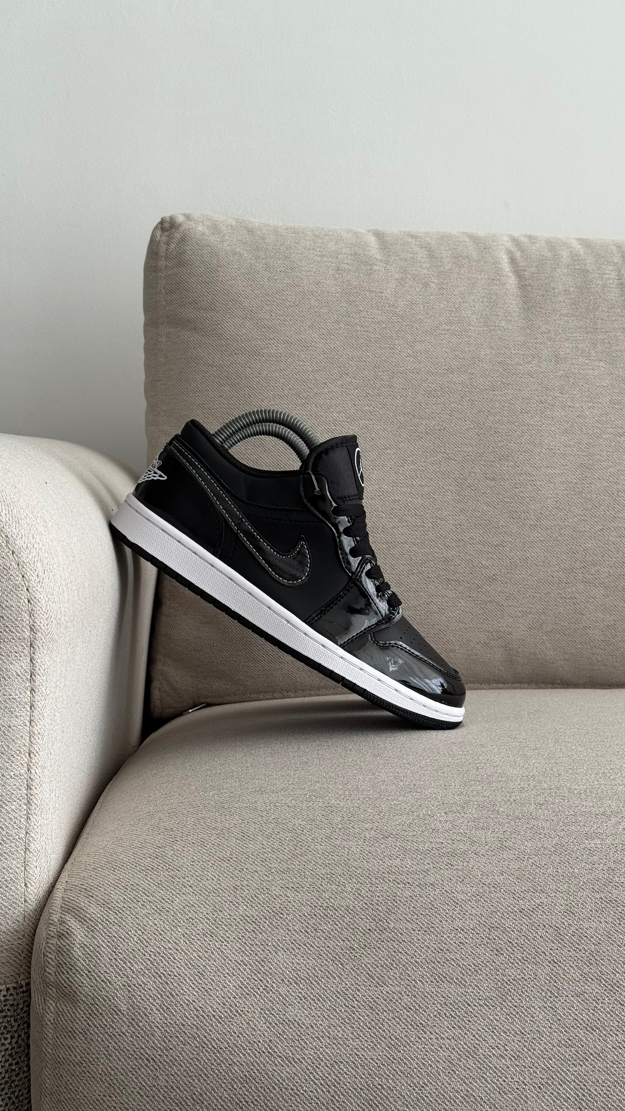 R1 LOW CHAROL NEGRA PROMO