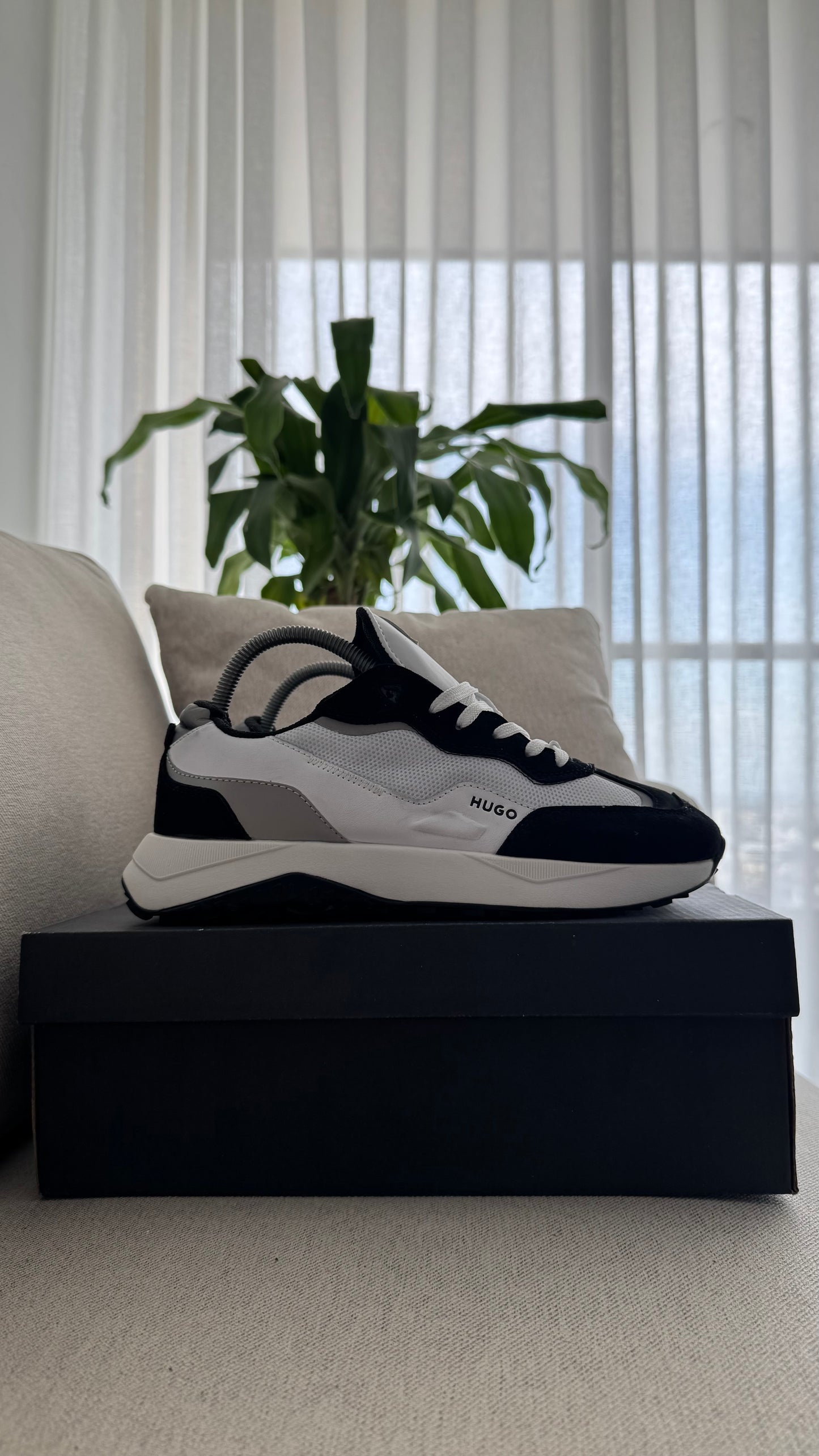 HUGO BOSS BLANCO NEGRO