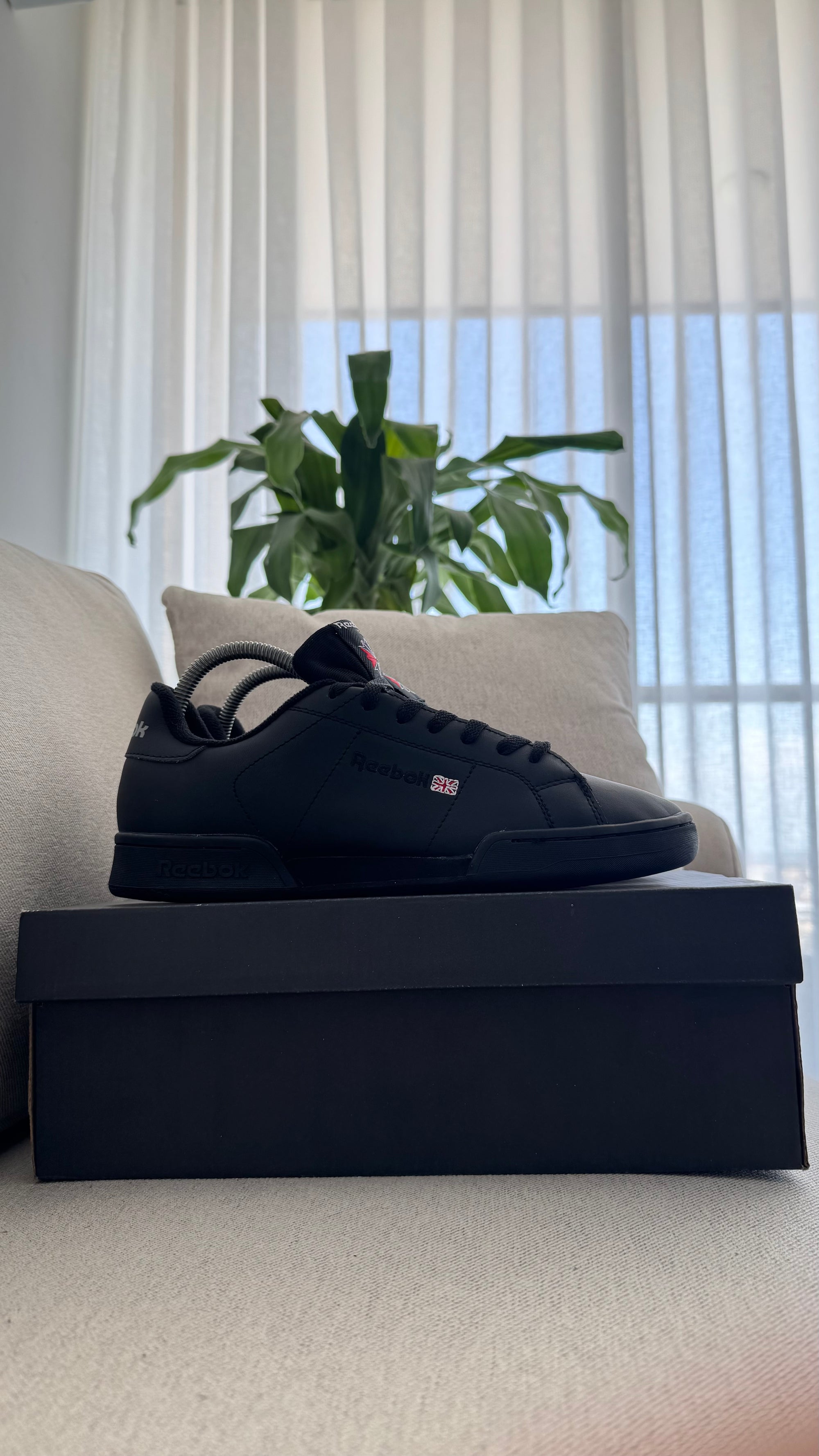 REEBOK NEGRO PROMO