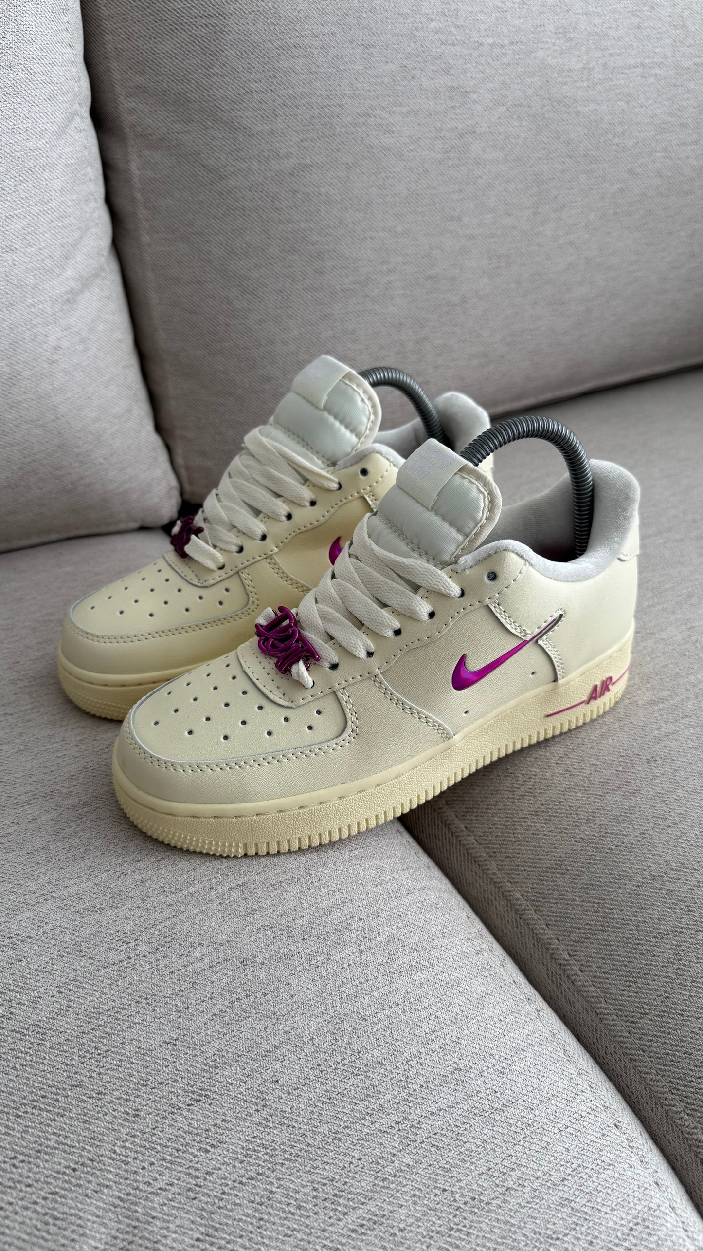 NIKE AF1 BARBIE BEIGE FUCSIA