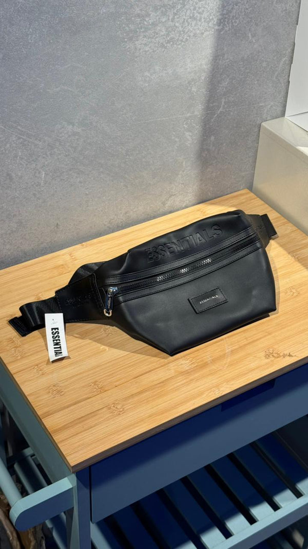 BOLSO CANGURO ESSENTIALS NEGRO