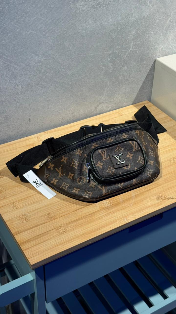 BOLSO CANGURO LOUIS VUITTON CAFE