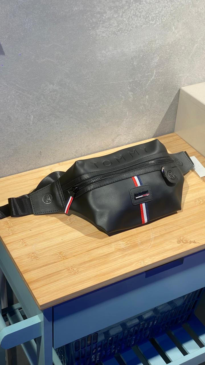 BOLSO CANGURO TOMMY HILFIGER