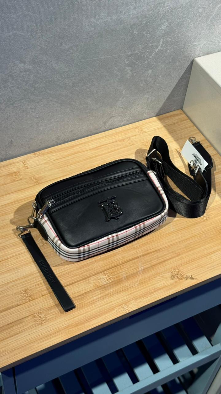 BOLSO CARRIEL MULTIMARCA BURBERRY