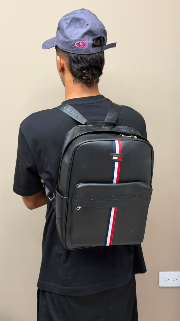 BOLSO TOMMY HILFIGER NEGRO ROJO