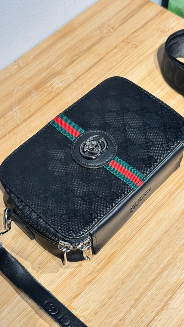 BOLSO CARRIEL GUCCI