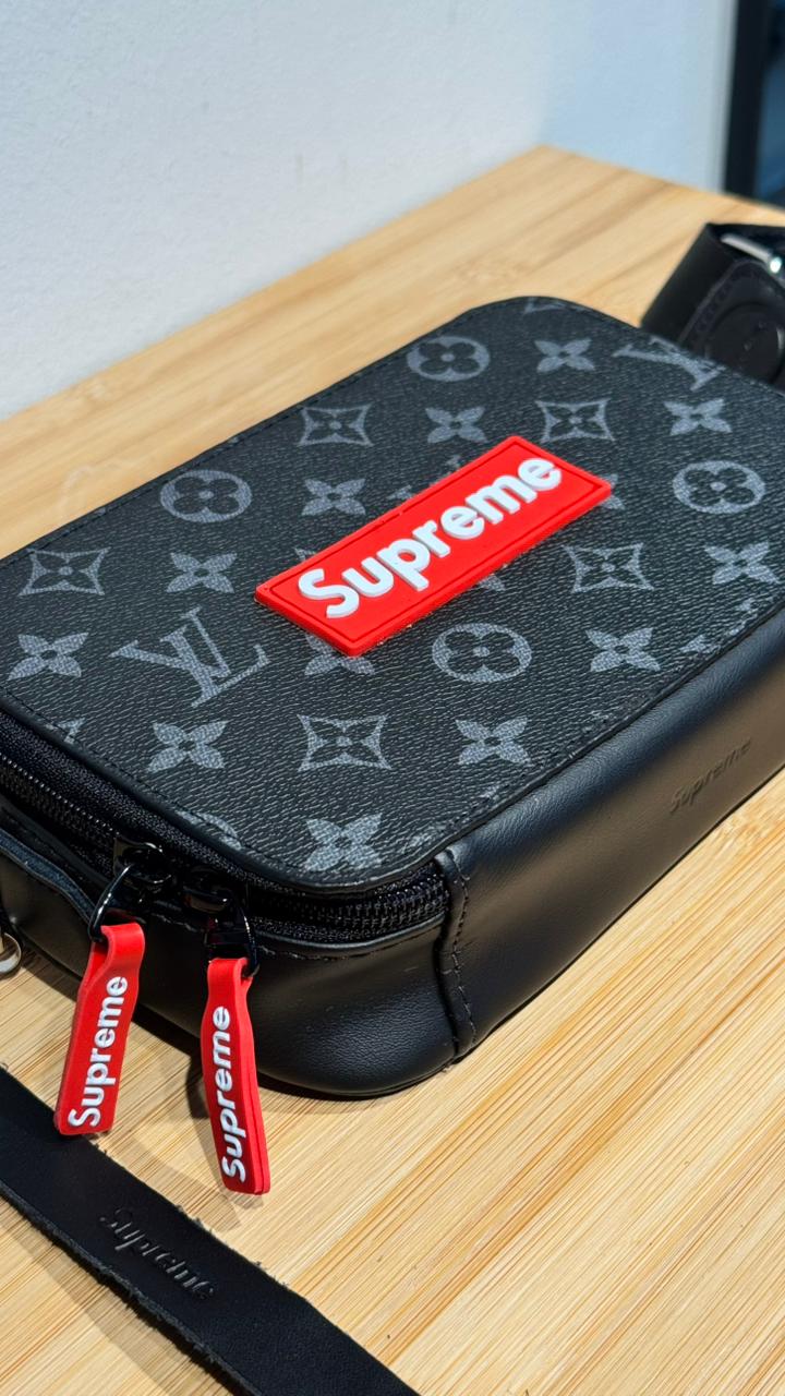 BOLSO CARRIEL SUPREME
