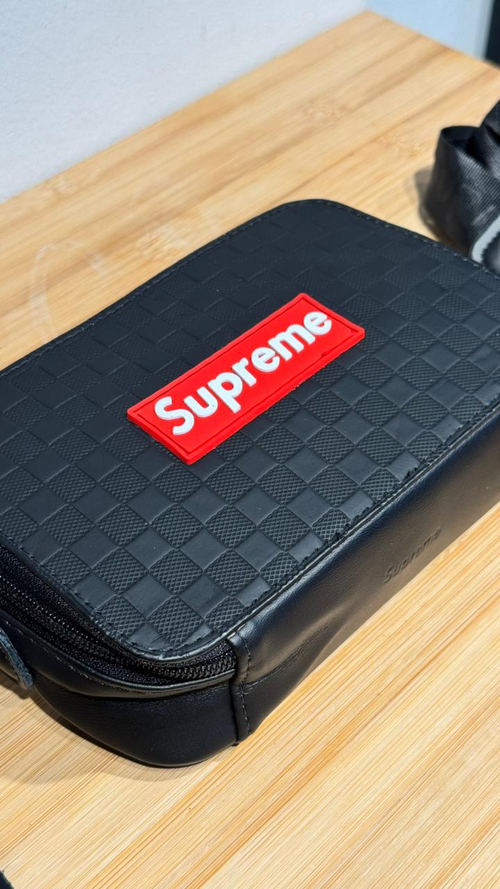 BOLSO CARRIEL SUPREME