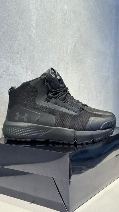 BOTA UNDER ARMOUR NEGRA CABALLERO