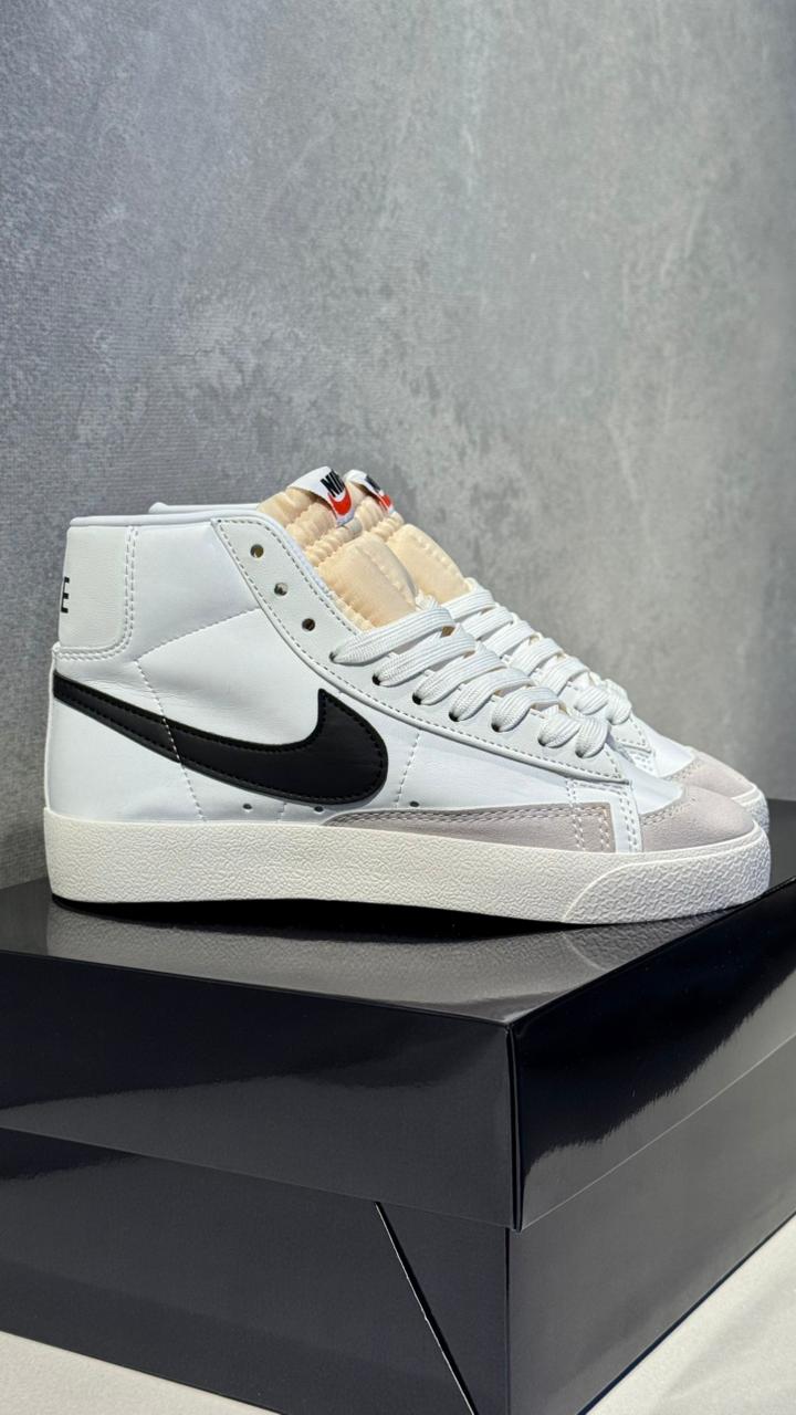 NIKE BLAZZER BOTA BLANCO