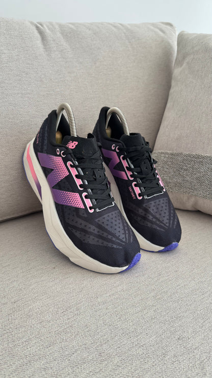 NEW BALANCE ELITE NEGRO MORADO