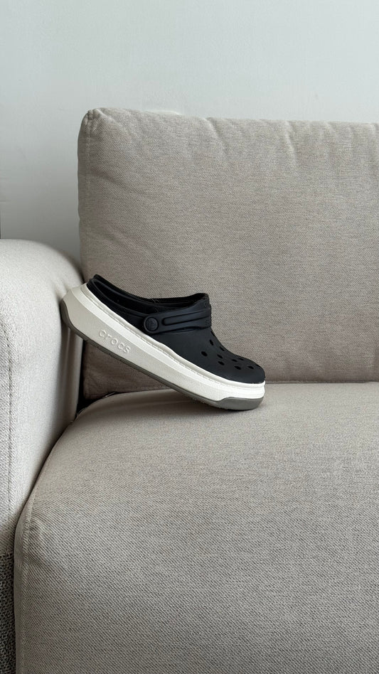 CROCS NIÑOS NEGRO BLANCO