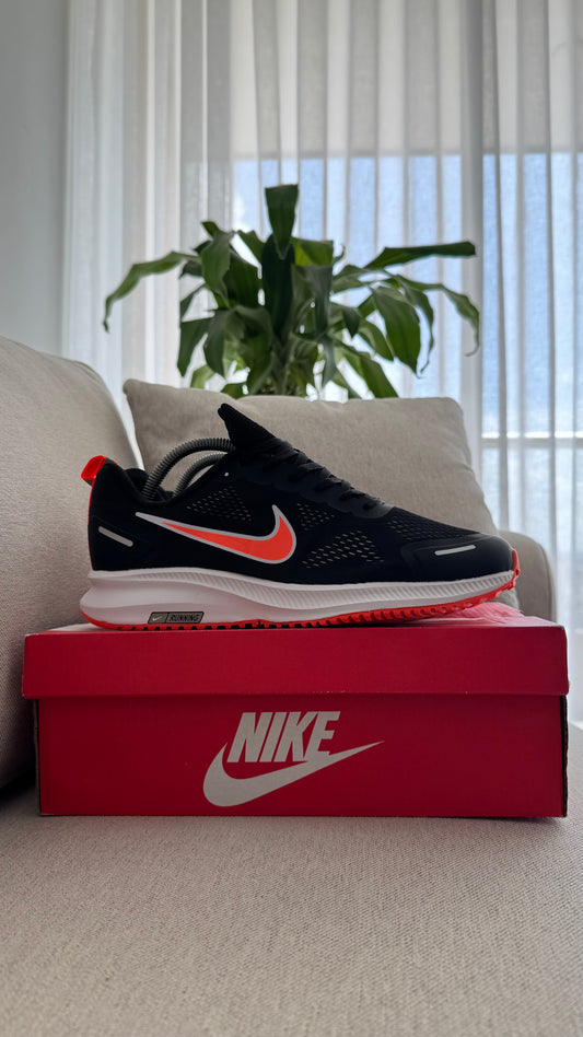 NIKE ZOON RUNNING NEGRO NARANJA