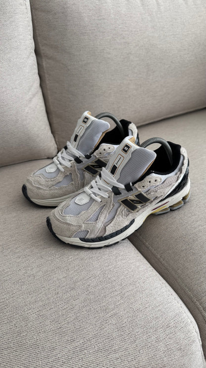 NEW BALANCE 1908 GRIS DORADO