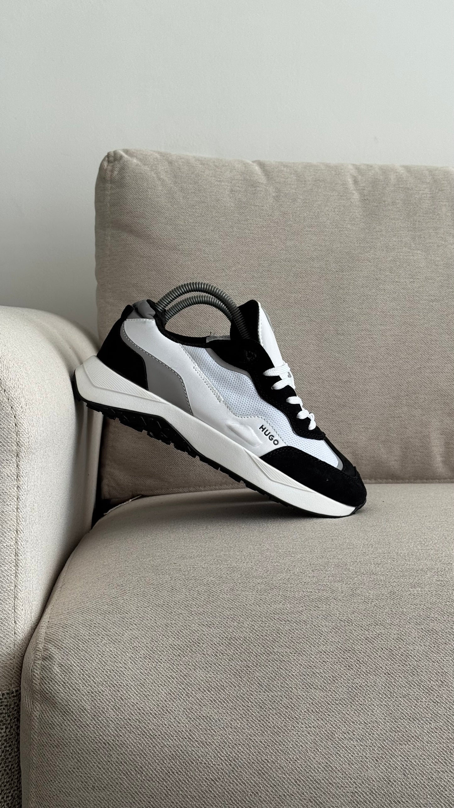 HUGO BOSS BLANCO NEGRO