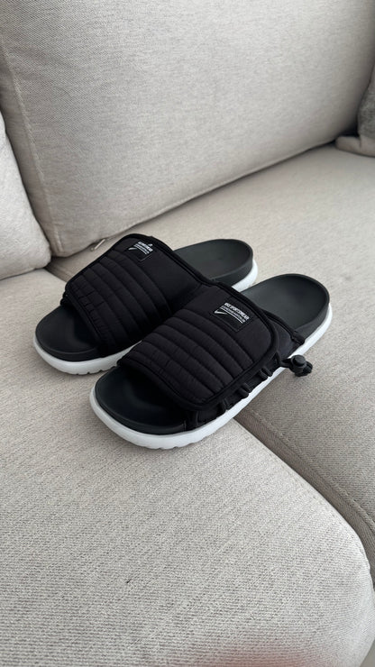 NIKE CHANCLA ASUNA NEGRO BLANCO